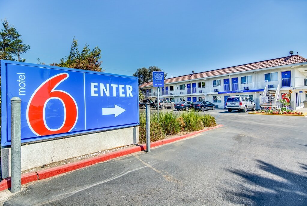 MOTEL 6 STOCKTON CHARTER WAY WEST 86 (̶9̶6̶) Updated 2023 Prices