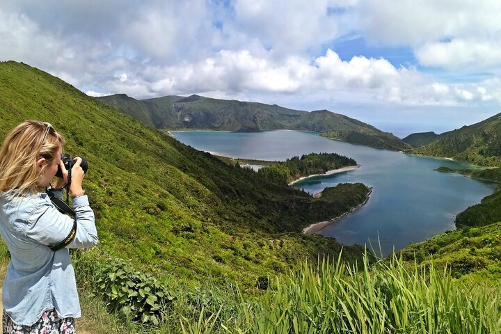 Lagoa do Fogo Viewpoint Route - Água d'Alto Beach, Azores