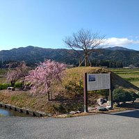 一里塚の復元の様子