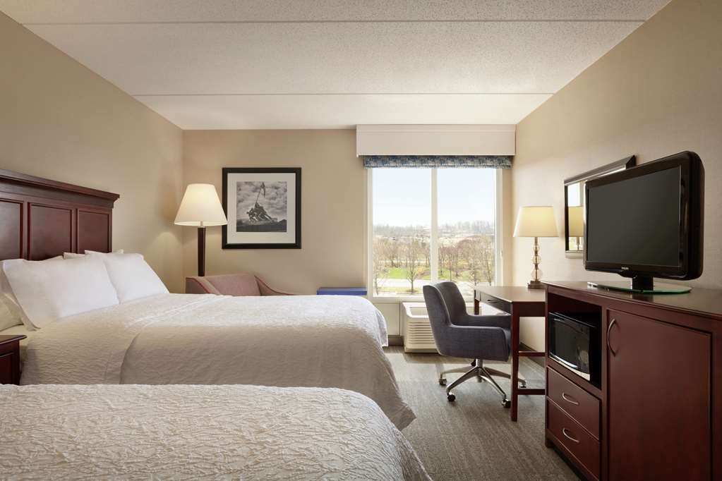 Hotel photo 15 of Hampton Inn Dulles-Cascades.