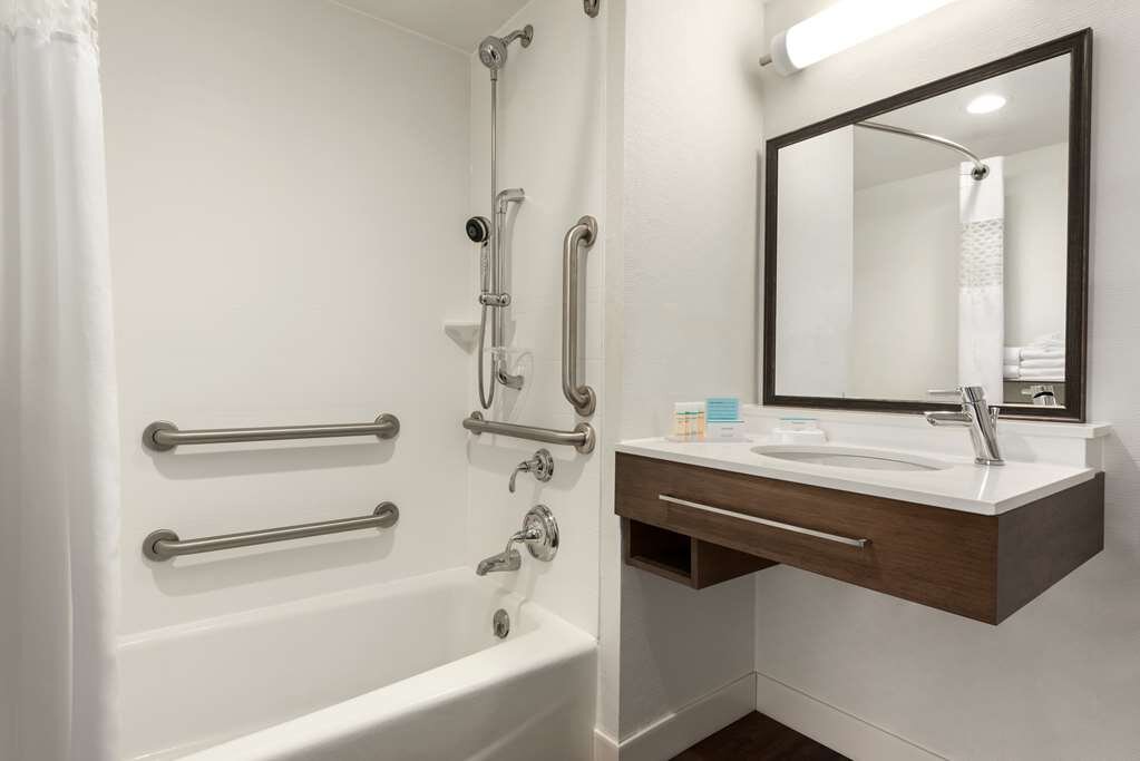 Hotel photo 15 of Hampton Inn Wausau.