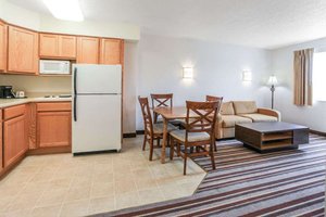Room & Suite