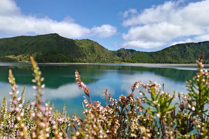 Lagoa do Fogo Viewpoint Route - Água d'Alto Beach, Azores