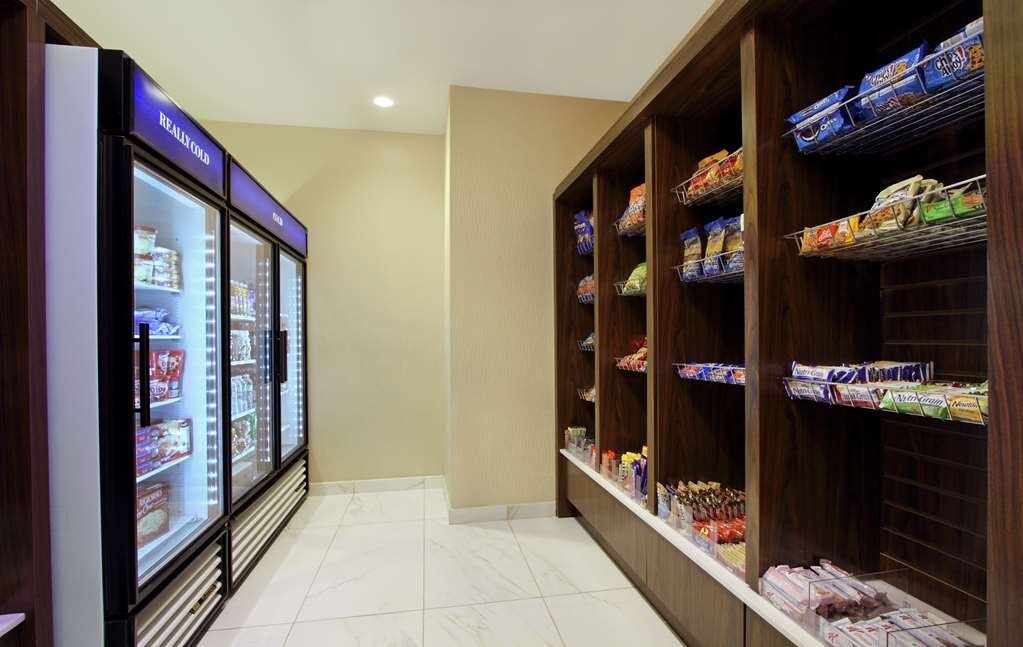 Hotel photo 7 of Hilton Garden Inn New York/Midtown Park Ave.