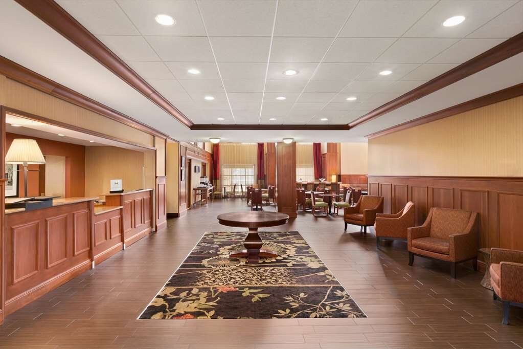Hotel photo 15 of Hampton Inn & Suites Williamsburg Historic District.