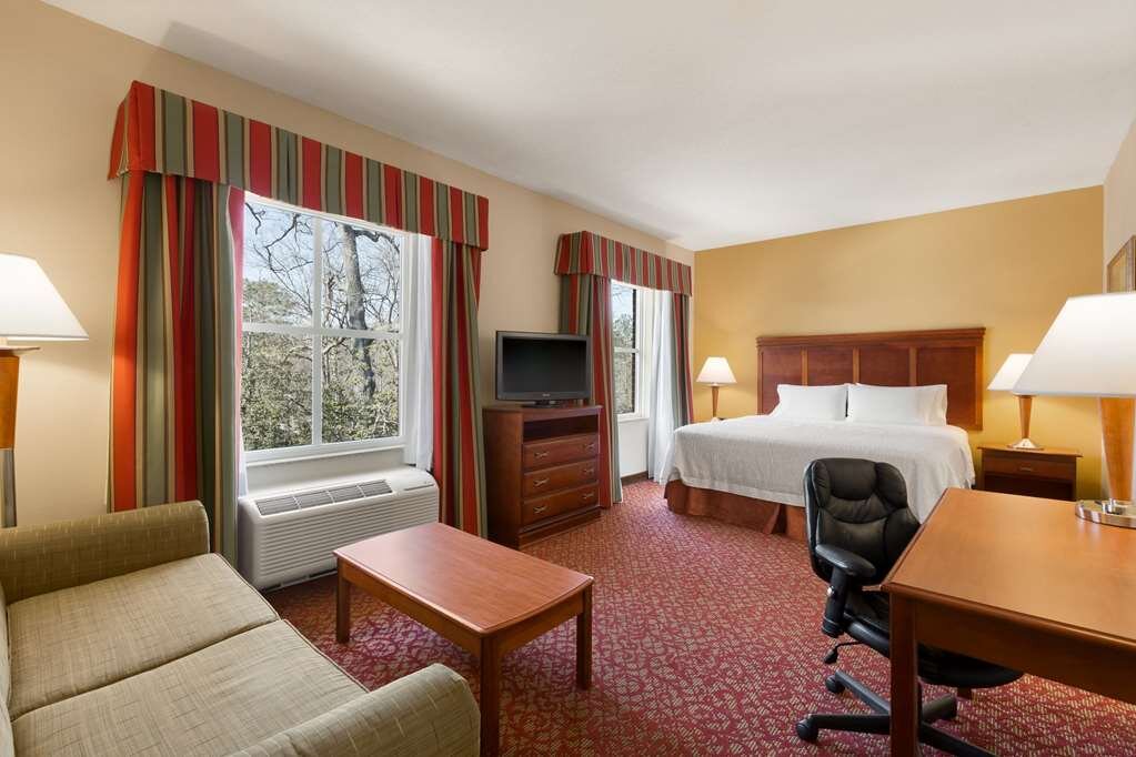 Hotel photo 21 of Hampton Inn & Suites Williamsburg Historic District.