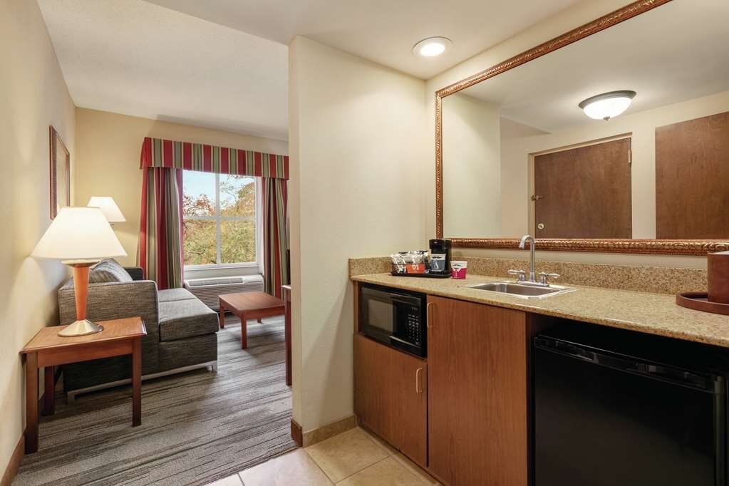 Hotel photo 34 of Hampton Inn & Suites Williamsburg Historic District.