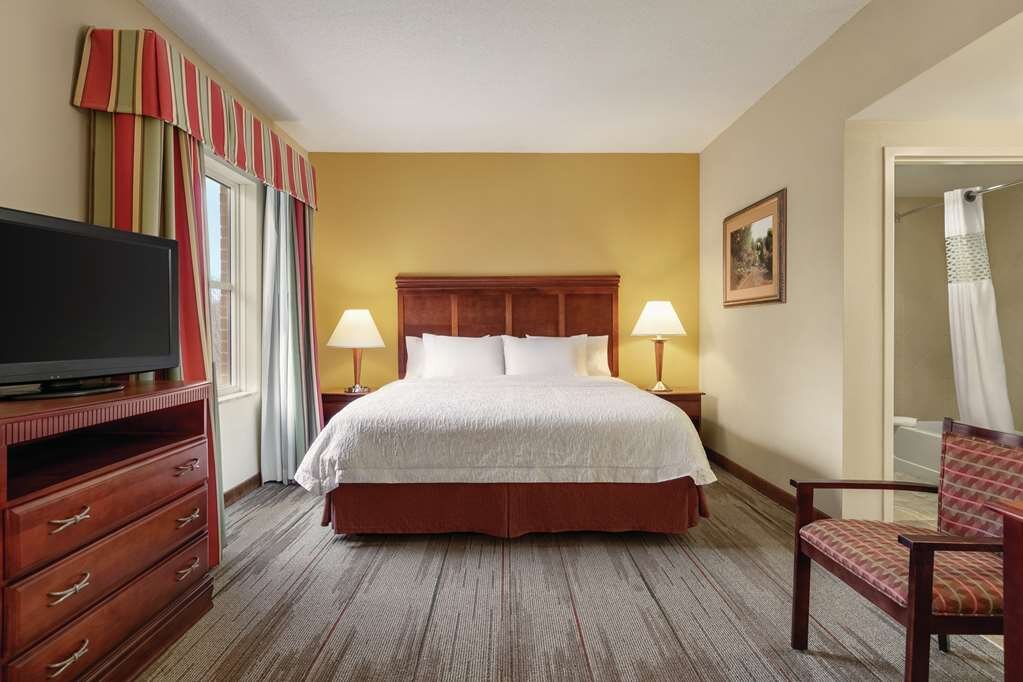 Hotel photo 17 of Hampton Inn & Suites Williamsburg Historic District.