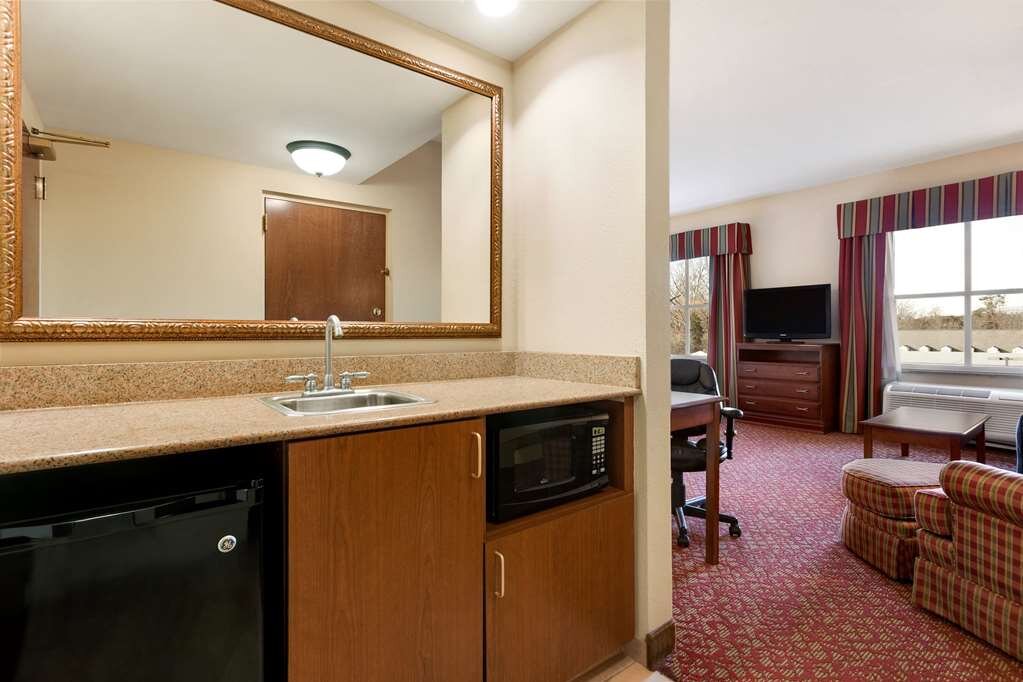 Hotel photo 10 of Hampton Inn & Suites Williamsburg Historic District.