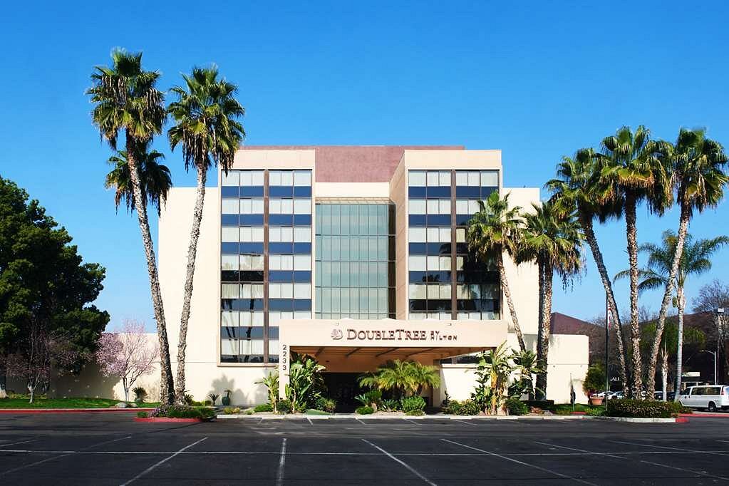 DoubleTree by Hilton Hotel Fresno Convention Center, khách sạn tại Fresno