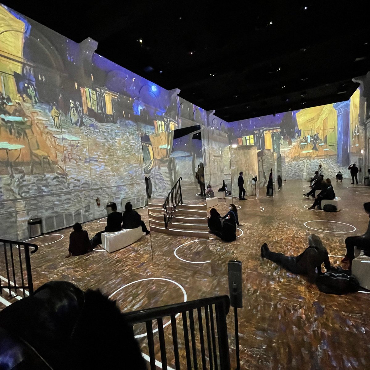 Immersive Van Gogh Exhibit Chicago All You Need to Know