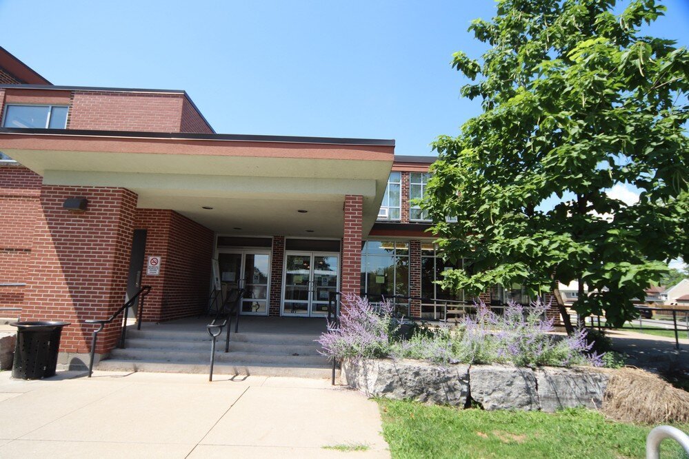 PORT COLBORNE PUBLIC LIBRARY 2022 Qu Saber Antes De Ir Lo M S   The Entrance 