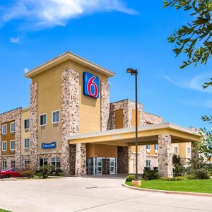 THE 10 BEST Hotels in Mineral Wells, TX for 2023 (from $54) - Tripadvisor