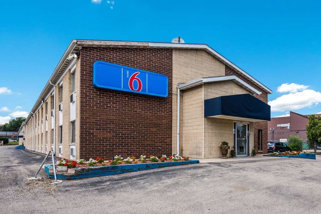 MOTEL 6 MADISON WI EAST 52 6 4 Prices Hotel Reviews