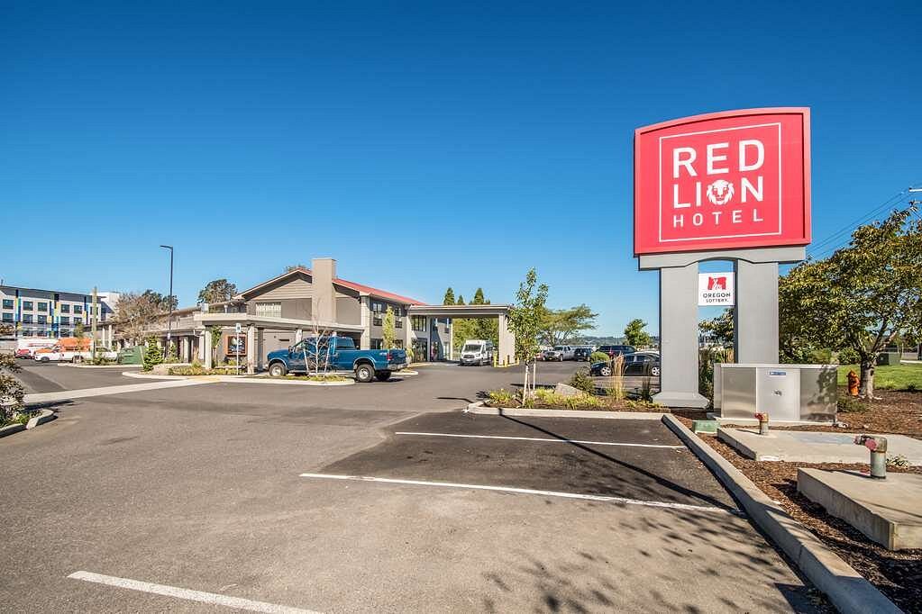 Red Lion Hotel Portland Airport, hôtel à Portland