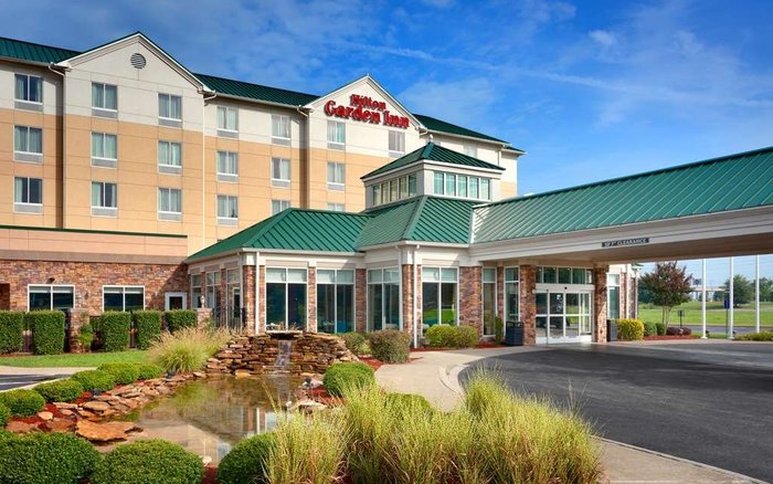 HILTON GARDEN INN CLARKSVILLE $128 ($̶1̶5̶5̶) - Updated 2022 Prices ...