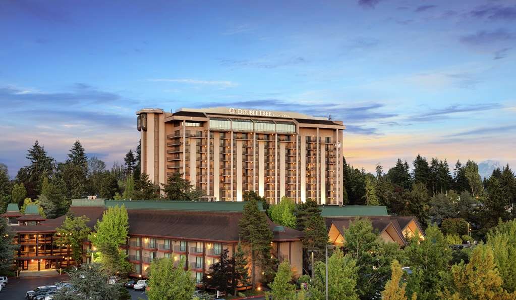 DOUBLETREE BY HILTON SEATTLE AIRPORT SeaTac WA Otel Yorumlar Ve   Exterior 