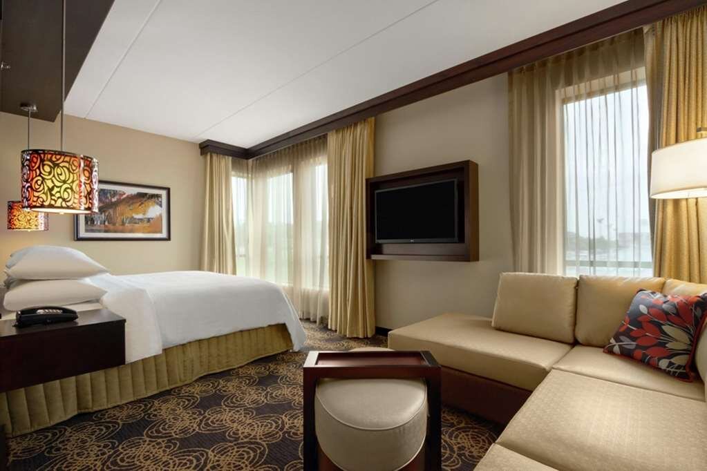 Hotel photo 42 of Embassy Suites by Hilton Knoxville West.