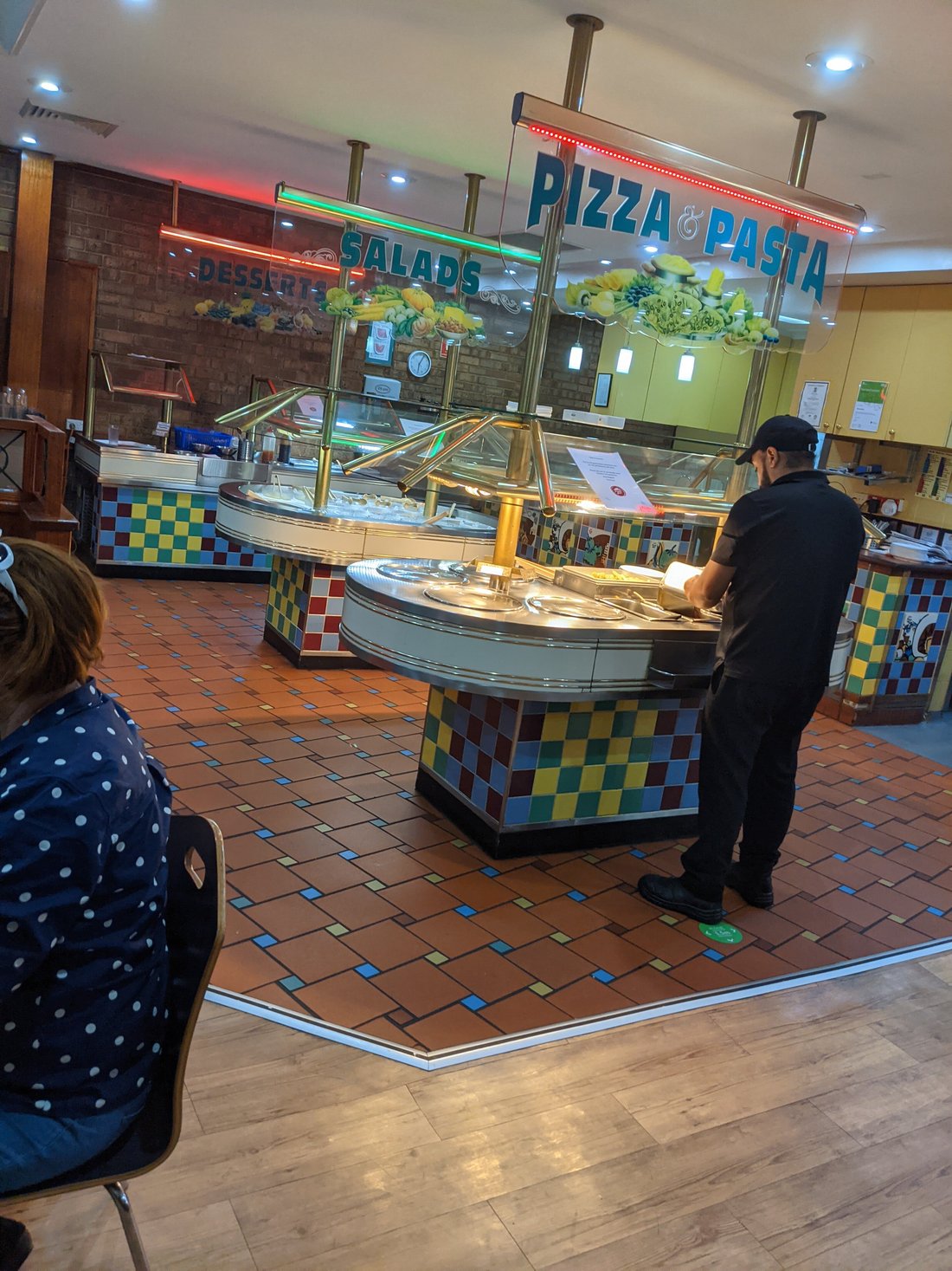 PIZZA HUT, Windsor Updated 2024 Restaurant Reviews, Photos & Restaurant Reviews Food