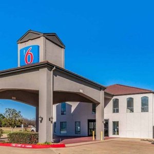 Near Dallas, Motel 6 Ennis offers the best accommodations at the most affordable hotel rates.  All of our rooms have free wireless internet, flat screen television, premium cable channels and work desk.  We also offer free parking and an outdoor pool and Jacuzzi.  We have plenty of room for Semi Trucks.  We are the best location for the annual festivals: Bluebonnet Festival,  National Polka Festival, AAA Texas Fall Nationals, we are just a short drive to the Texas Motorplex Car Racing Track. 