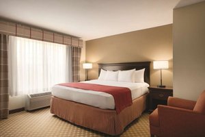 Country Inn & Suites by Radisson, Des Moines West, IA - hotel rooms