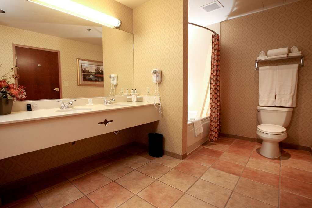 Hotel photo 85 of Embassy Suites by Hilton Lincoln.