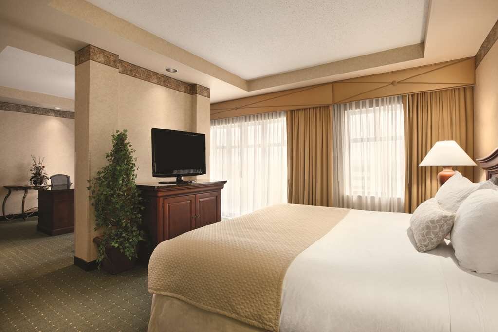 Hotel photo 61 of Embassy Suites by Hilton Lincoln.