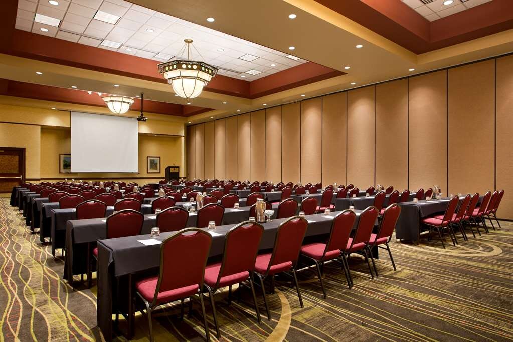 Hotel photo 36 of Embassy Suites by Hilton Lincoln.
