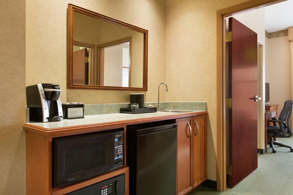 Hotel photo 7 of Embassy Suites by Hilton Lincoln.
