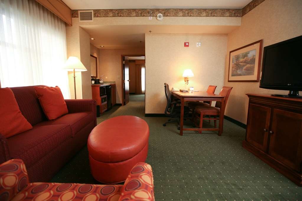 Hotel photo 67 of Embassy Suites by Hilton Lincoln.