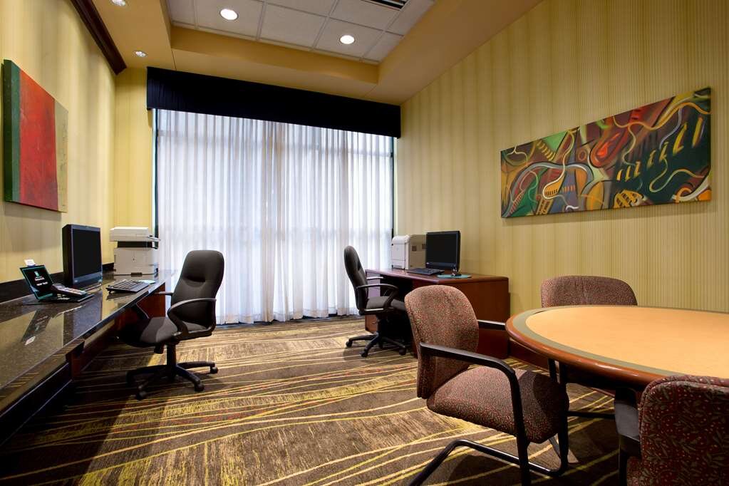 Hotel photo 53 of Embassy Suites by Hilton Lincoln.