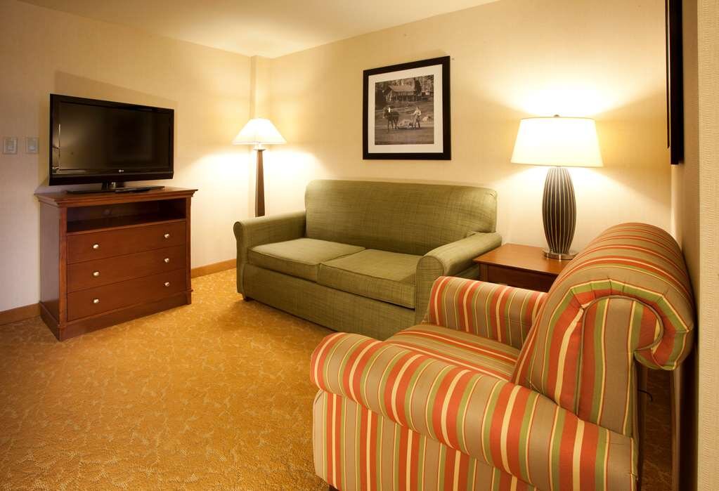 Hotel photo 31 of Country Inn & Suites by Radisson, Knoxville at Cedar Bluff, TN.