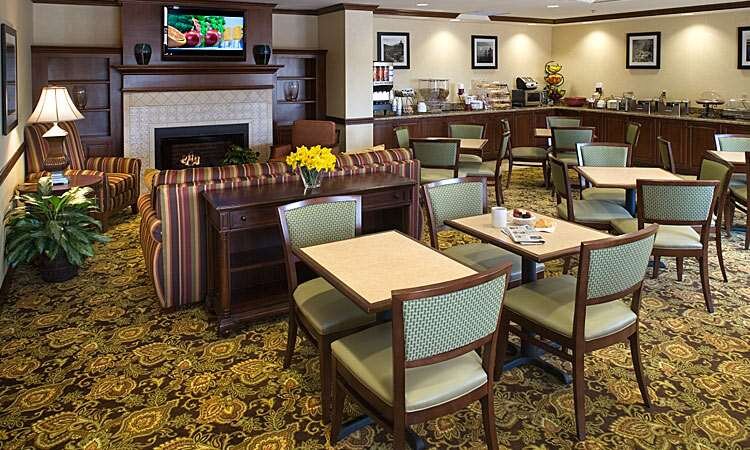 Hotel photo 11 of Country Inn & Suites by Radisson, Knoxville at Cedar Bluff, TN.
