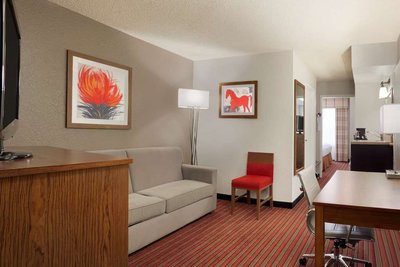 Hotel photo 9 of Country Inn & Suites by Radisson, DFW Airport South, TX.