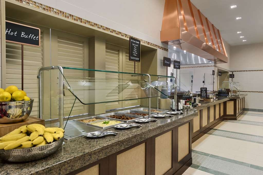 Hotel photo 10 of Embassy Suites by Hilton Orlando Lake Buena Vista South.