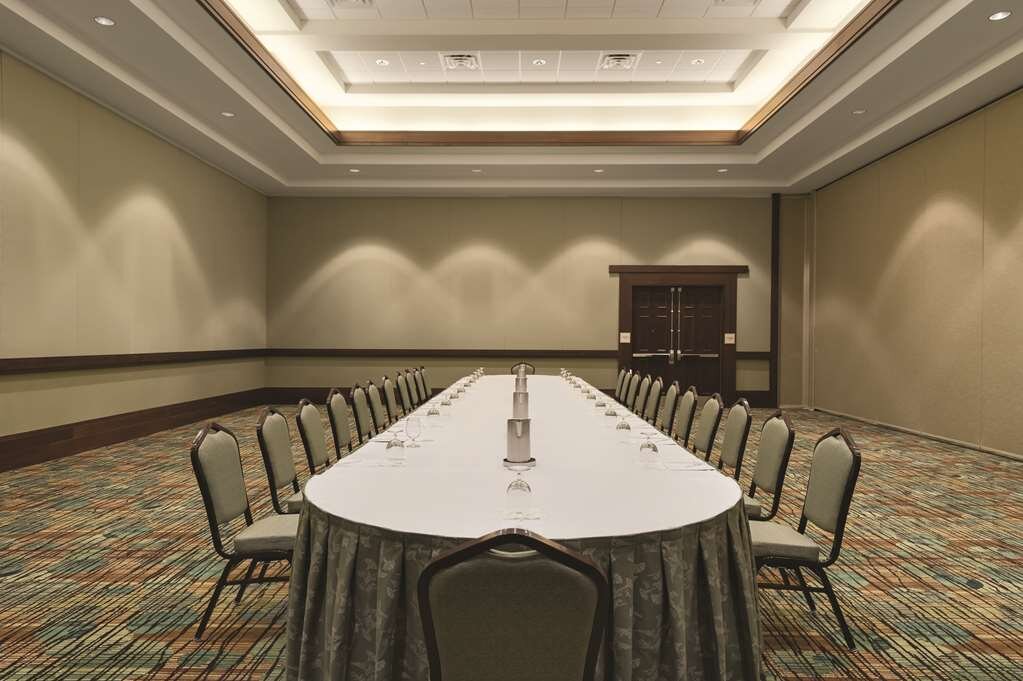 Hotel photo 67 of Embassy Suites by Hilton Orlando Lake Buena Vista South.