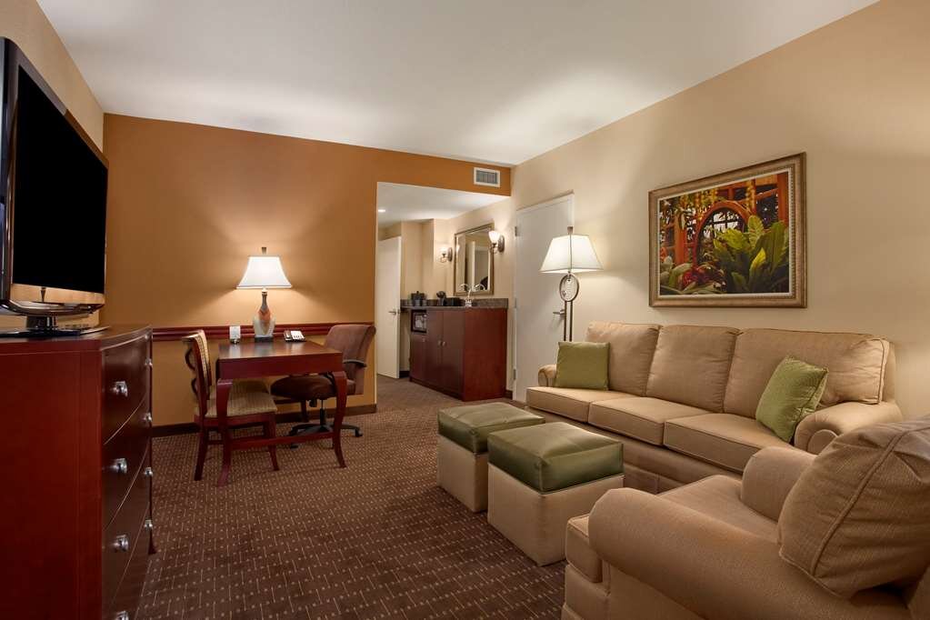 Hotel photo 50 of Embassy Suites by Hilton Orlando Lake Buena Vista South.