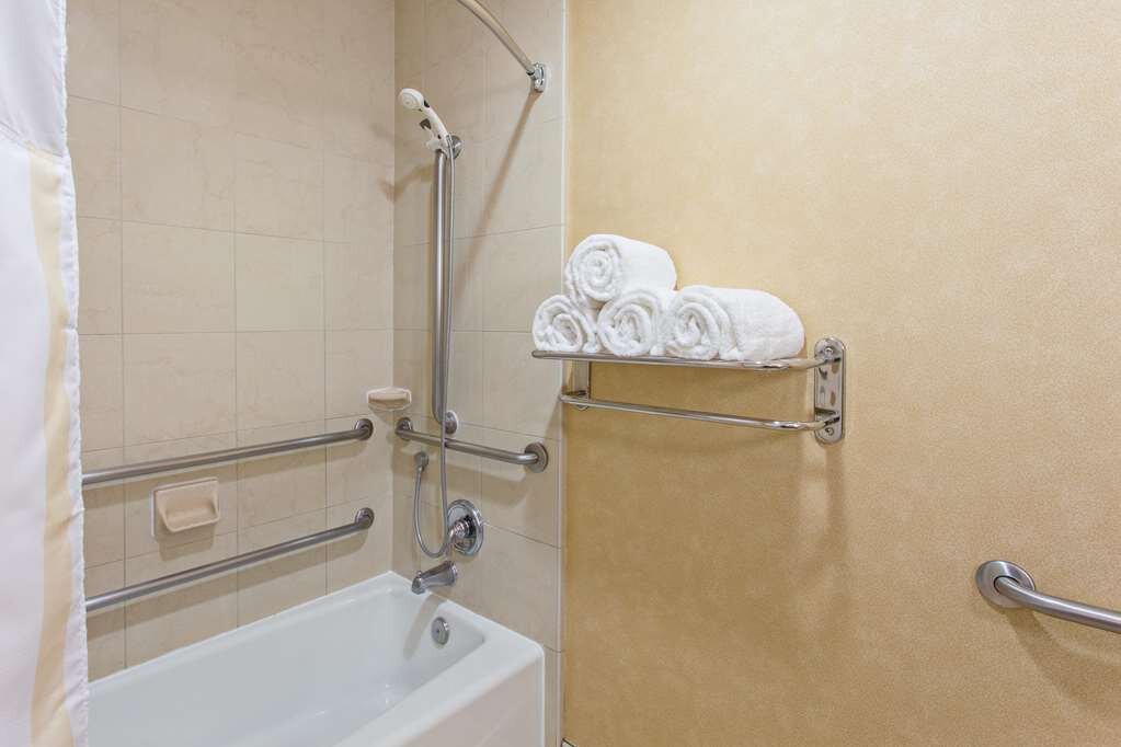 Hotel photo 6 of Hilton Garden Inn Monterey.