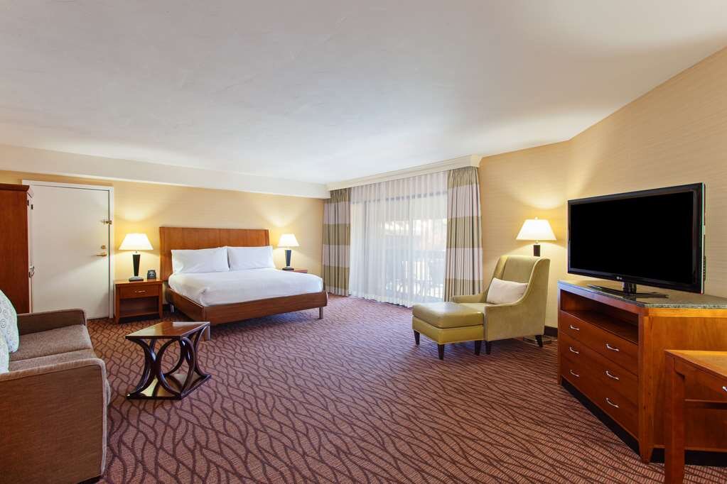 Hotel photo 13 of Hilton Garden Inn Monterey.