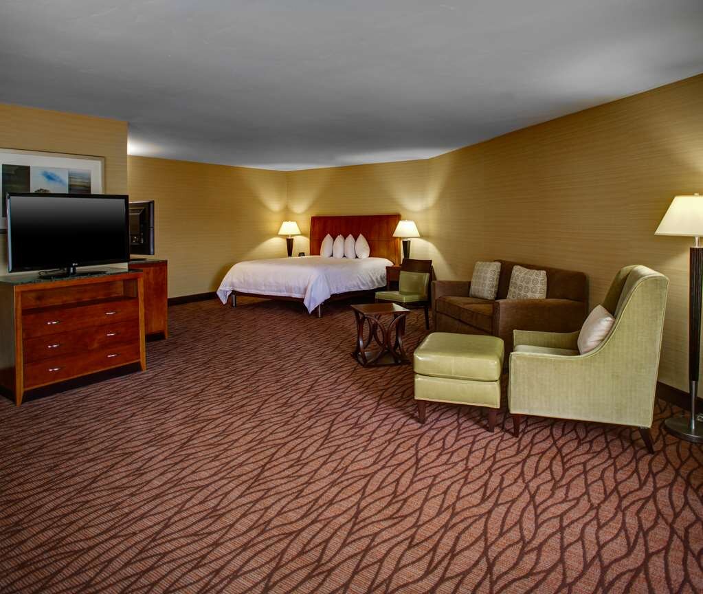 Hotel photo 34 of Hilton Garden Inn Monterey.