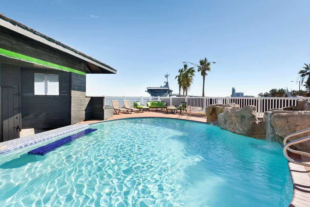 Hotel photo 19 of Radisson Hotel Corpus Christi Beach.