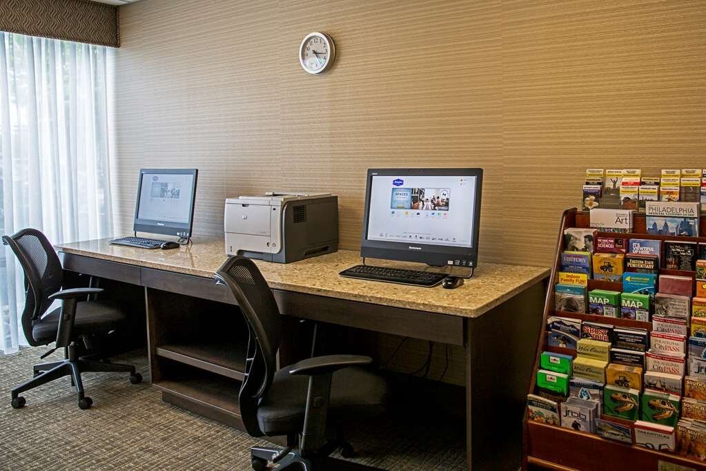 HAMPTON INN PHILADELPHIA-INTERNATIONAL AIRPORT $113 ($̶1̶4̶2̶