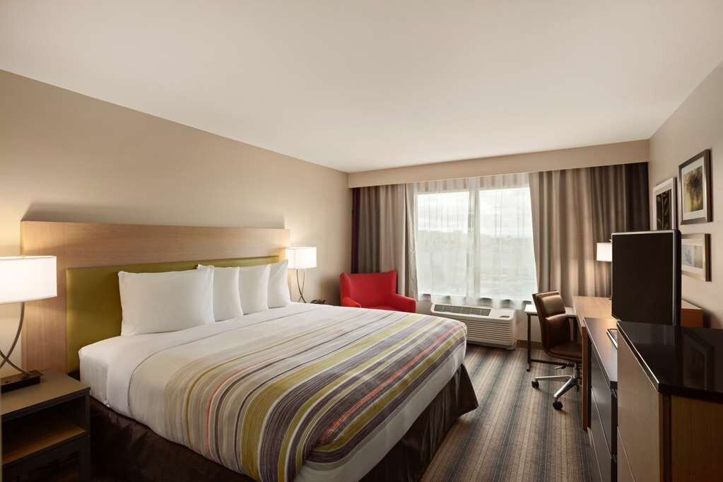 Hotel photo 3 of Country Inn & Suites by Radisson, San Diego North, CA.