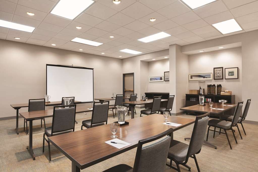 Hotel photo 8 of Country Inn & Suites by Radisson, San Diego North, CA.