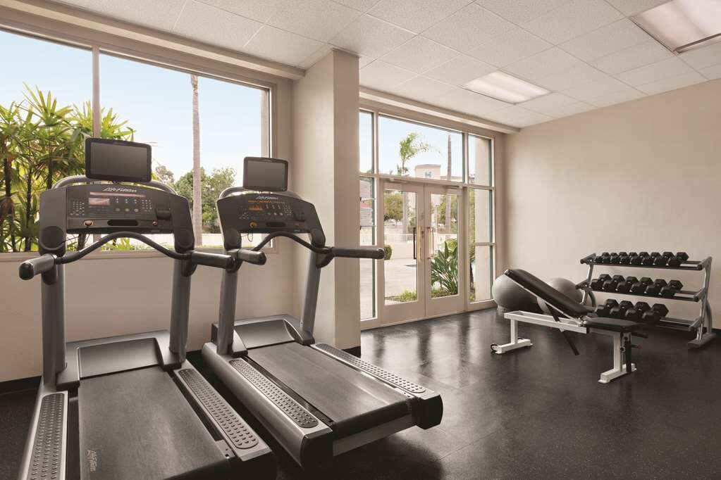 Hotel photo 15 of Country Inn & Suites by Radisson, San Diego North, CA.