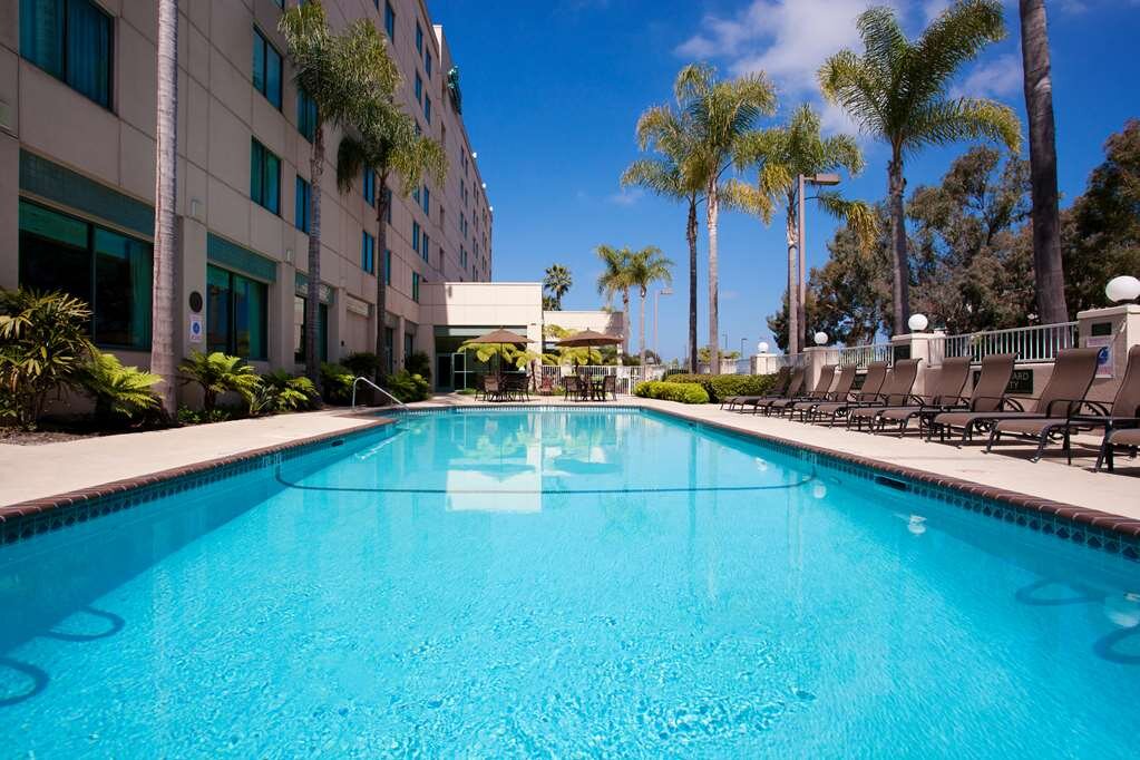 Hotel photo 25 of Country Inn & Suites by Radisson, San Diego North, CA.