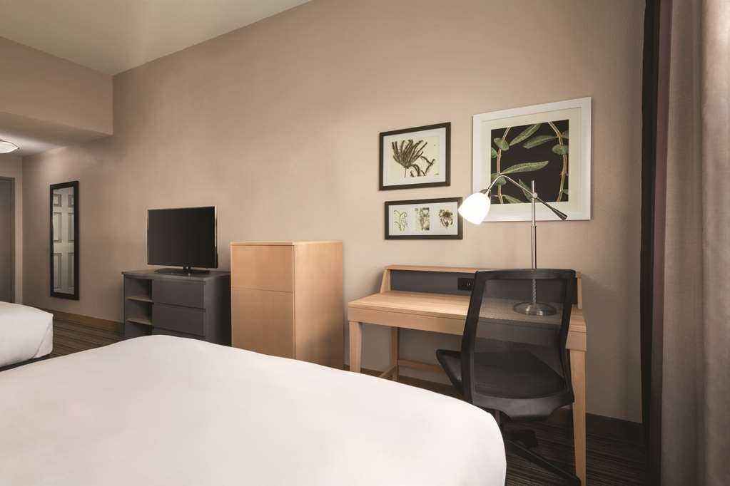 Hotel photo 14 of Country Inn & Suites by Radisson, Bradenton-Lakewood Ranch, FL.