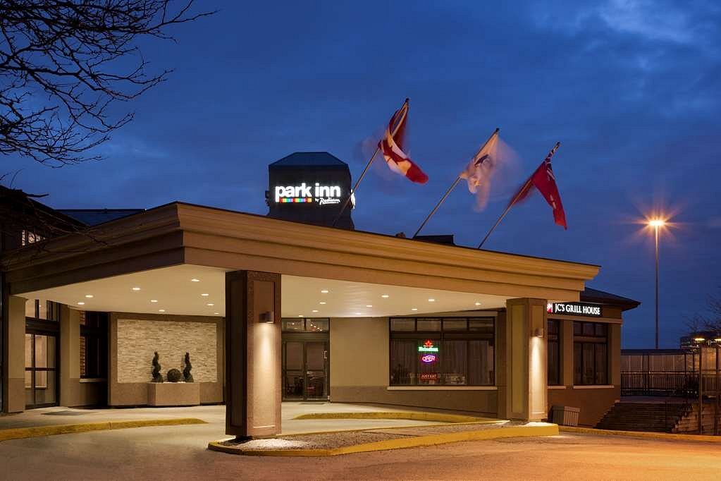 Park Inn by Radisson Toronto-Markham, hotel en Markham