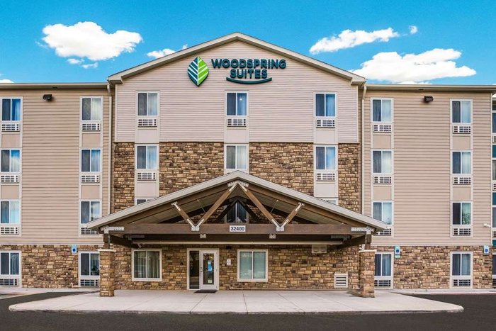 WOODSPRING SUITES DETROIT MADISON HEIGHTS $89 ($̶9̶8̶) - Prices ...