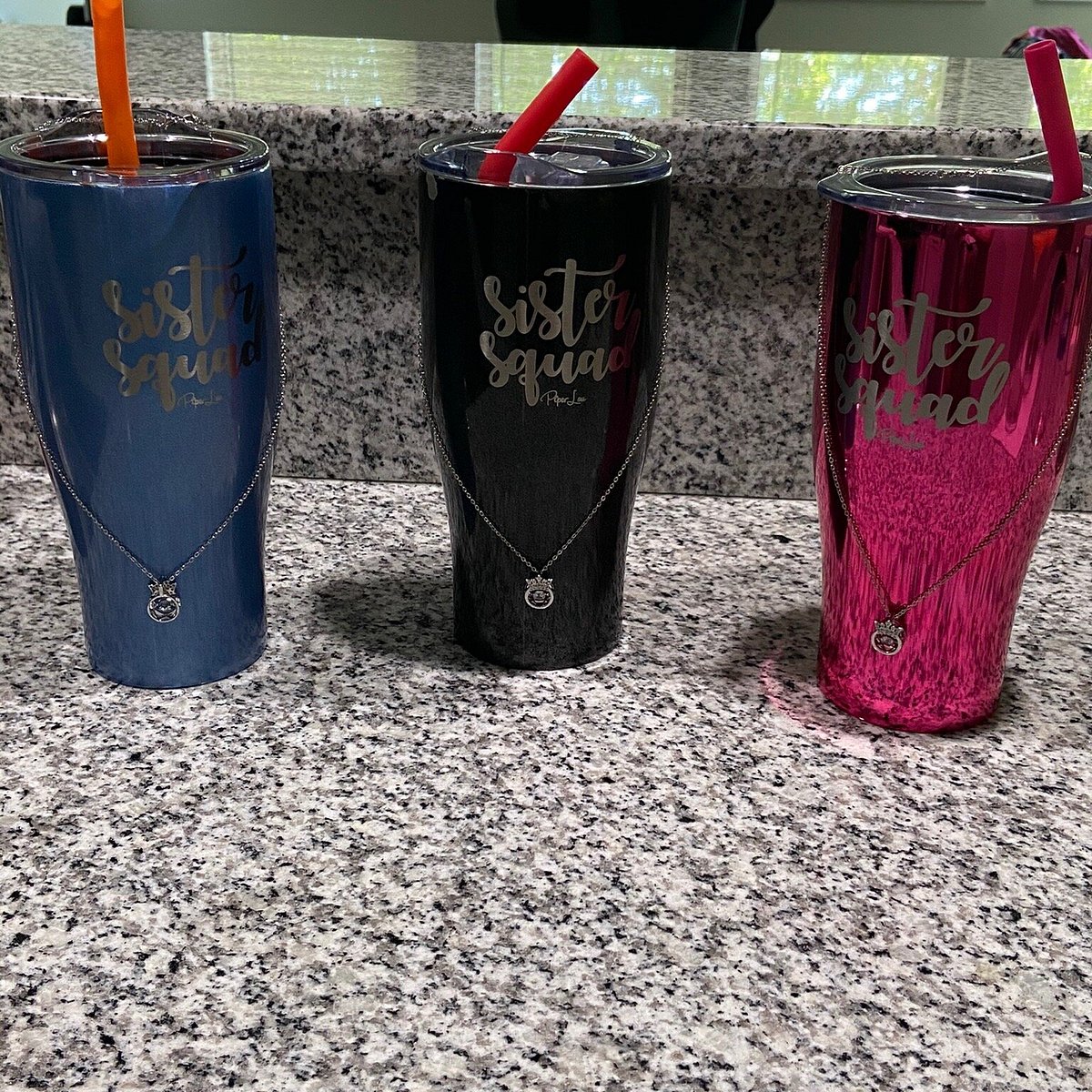 Teastori Tampa - Split cups anyone?!😍What are your favorite split cup  combos!? (📷: @maxgarcia ) . . . . . . . #shoplocaltampa #tampalocal  #tampabayeats #tampafoodie #tampafood #tampaeats #tampafodreview #tampanoms  #bobalove #bobatime #